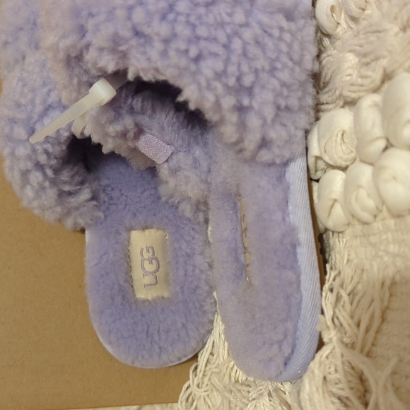 UGG NWOT Slippers 6 Purple - Picture 3 of 6